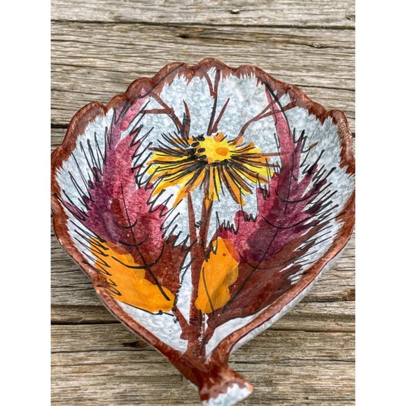 Vintage Italy Pottery Leaf shaped Nut/candy dish MCM Abstract Flowers - Picture 5 of 7
